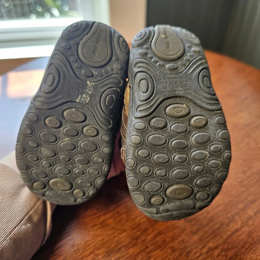 Stride Rite SRT Landon Boys Brown Leather Sneakers Shoes Size 4.5W BX39580‎
